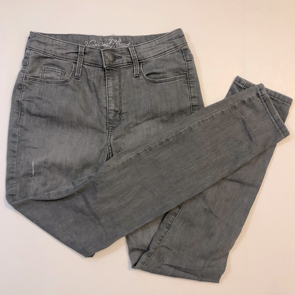 Womens Grey Jeans Universal Threads size 2/26
